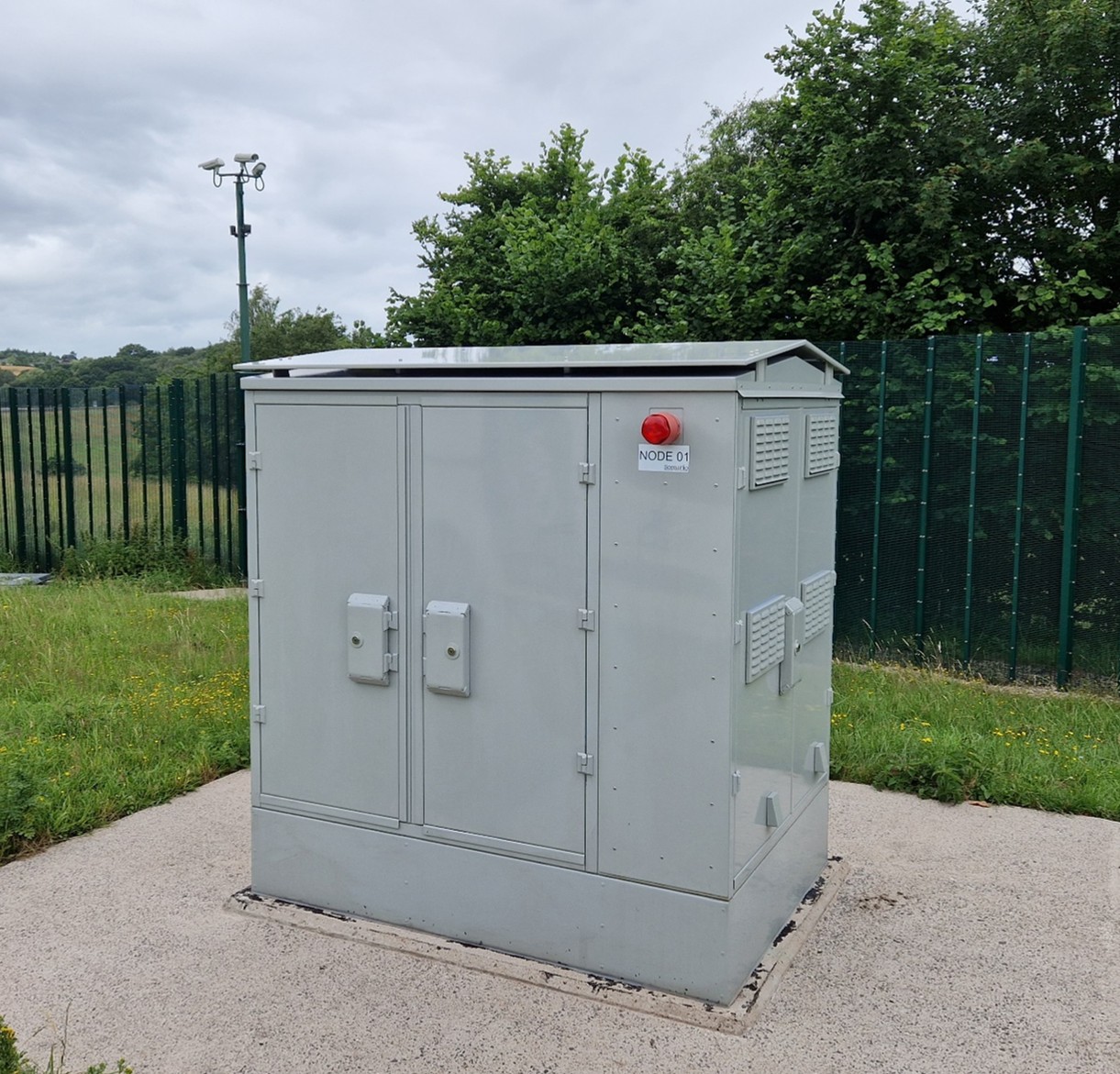 CyrusOne Grey outdoor cab closed